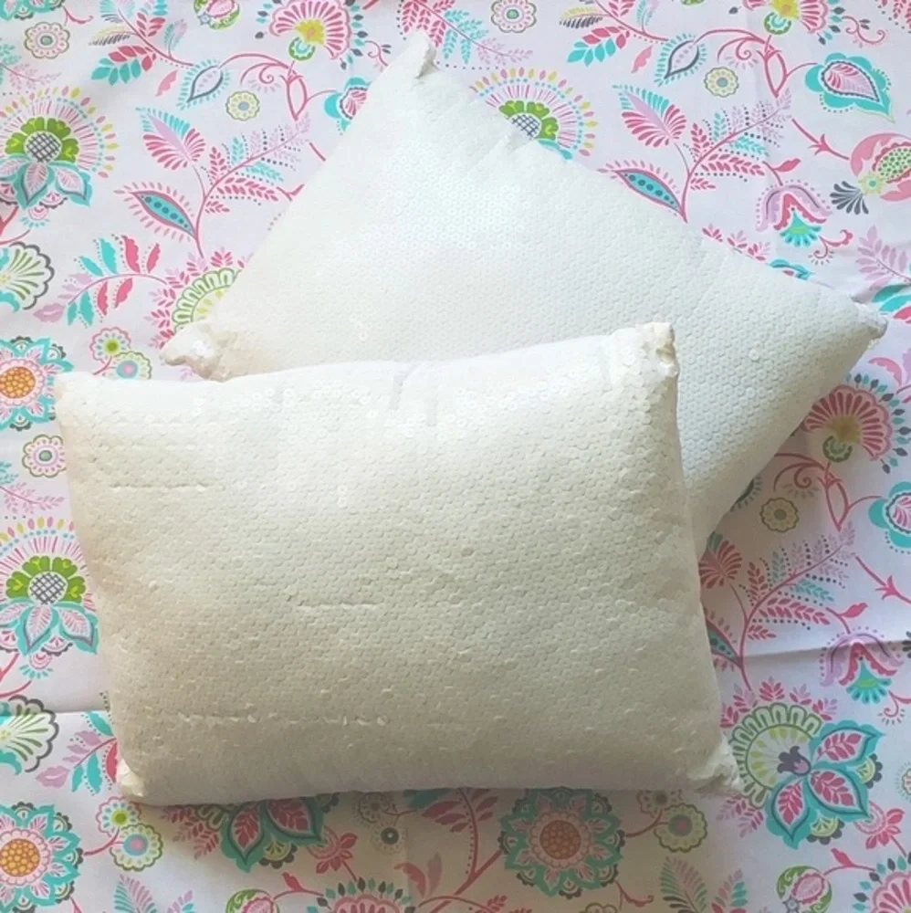 Manor Hill Glam Serenade White Sequin Pillows 2 Pieces Bundle NWT